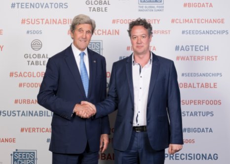 US Secretary John F. Kerry and Prof Andy Lowe at Global Table Australia, Seeds&Chips, September 2019